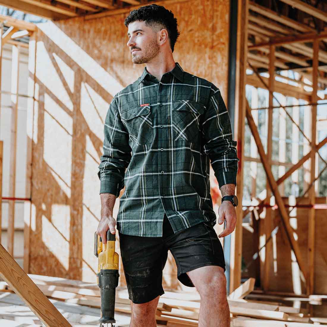 Men's Lightweight Check Flannel Shirt - Image 10